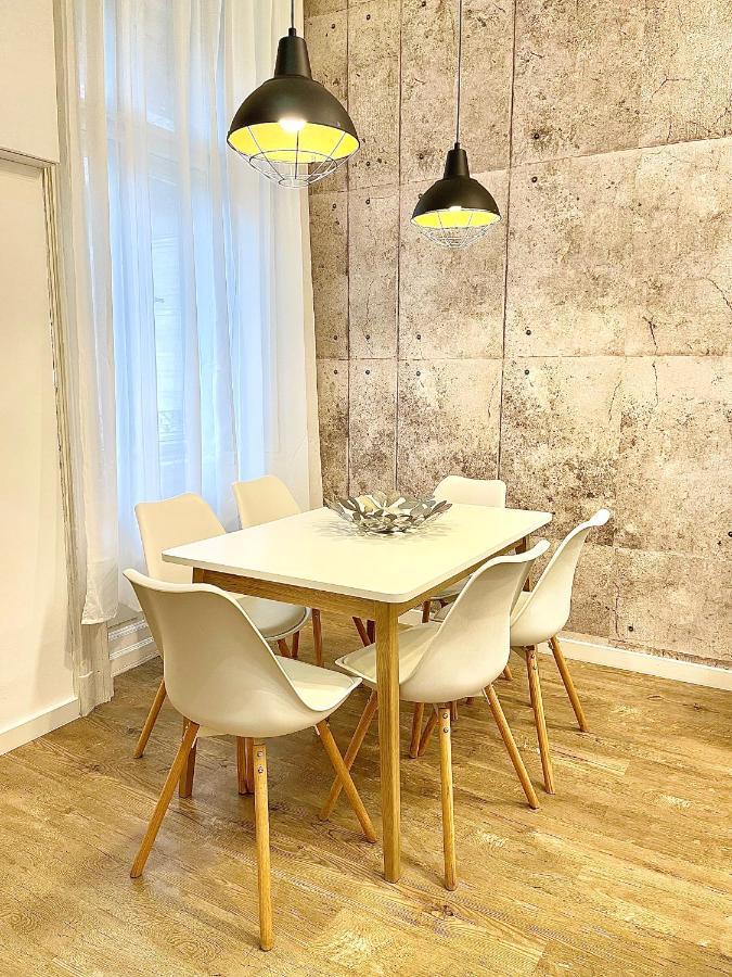 Dream Design Apartment - 3 Bedrooms & Finn Sauna Budapeszt Zewnętrze zdjęcie