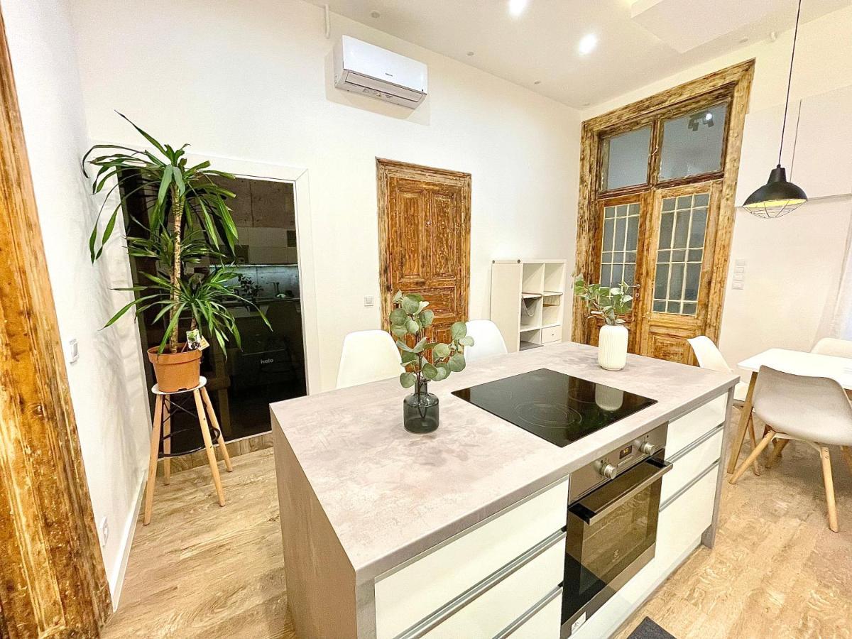 Dream Design Apartment - 3 Bedrooms & Finn Sauna Budapeszt Zewnętrze zdjęcie